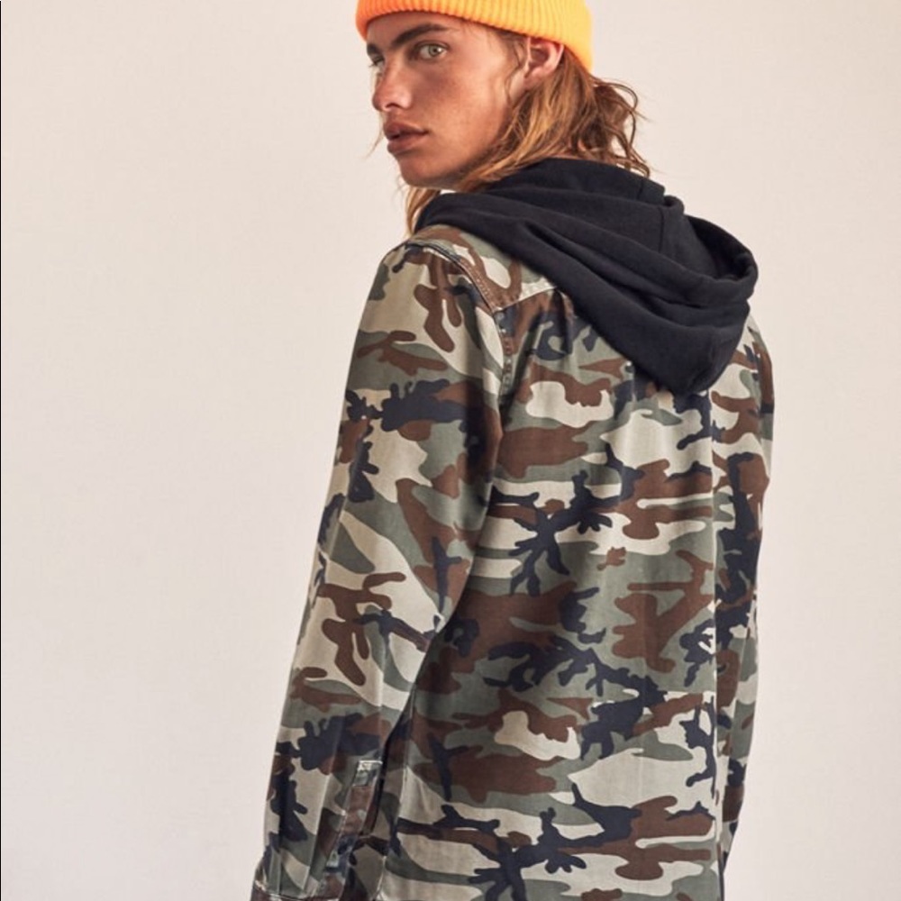Pacsun Camo Hooded long sleeve button up shirt - Picture 3 of 7